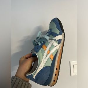 Onitsuka Tiger sneakers size 6